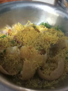 65.பச்சை பீஸ் மசாலா பூரி - சென்னை ஸ்பெஷல் செய்முறை முக்கிய புகைப்படம்