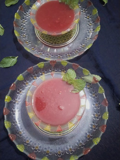 ટામેટા બીટ ગાજર નો સૂપ (Tomato Beetrot Gajar Soup Recipe In Gujarati) રેસીપી મુખ્ય ફોટો