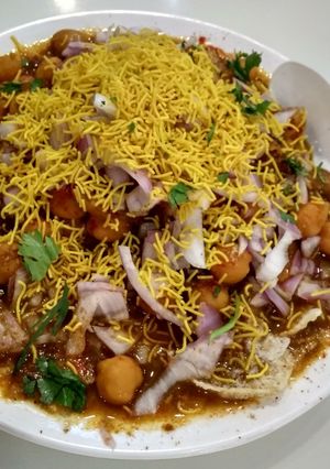 A picture of Aloo chaat.