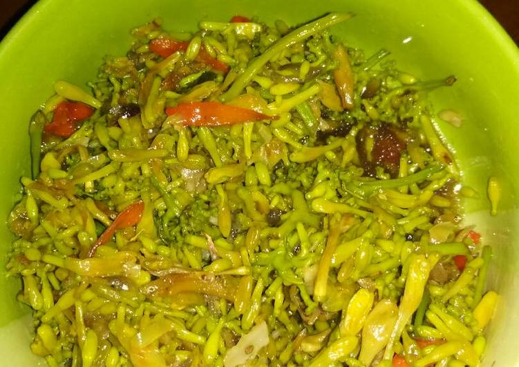 Resep Oseng kembang gandul (oseng bunga pepaya) 😁😁, Lezat