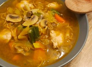 Une photo de Bouillon thaï au poulet 🐔🍜