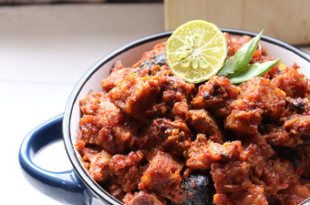 Cara Memasak Sambal Goreng Tempe dan Ati Ampela Yang Lezat Sekali