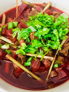 Hình của món Tim bò nấu củ dền.