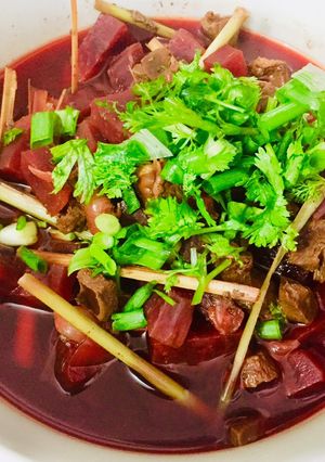 Hình của món Tim bò nấu củ dền.