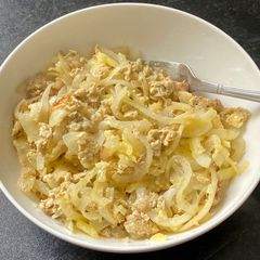 A picture of Onion and egg quick platter.