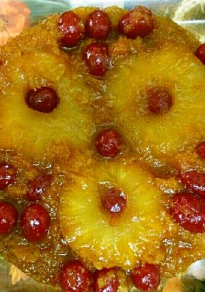 चेरी पाइनएप्पल केक (Cherry pineapple cake recipe in Hindi) रेसिपी मुख्य फोटो
