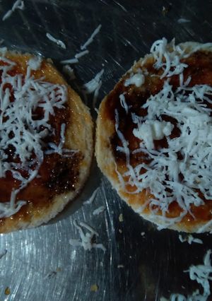 સોયા ચીઝી બ્રેડ (Soya Cheesy Bread Recipe In Gujarati) રેસીપી મુખ્ય ફોટો