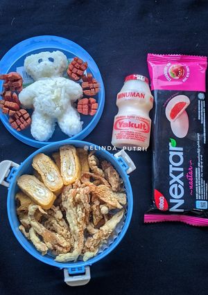 Foto resep Bekal anak sekolah (nasi+telur gulung +sosis+jamur krispi+snack)