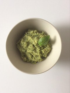 A picture of Green Basil Hummus.