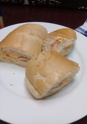 A picture of Cheesy Roll.