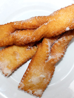 Una foto de Calzones Rotos