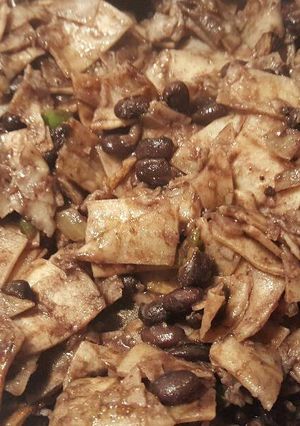Una foto de Tortillitas con frijolitos