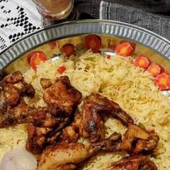 A picture of Mandi rice !!! With tandoori chicken.