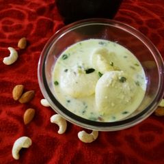 A picture of Rasmalai.