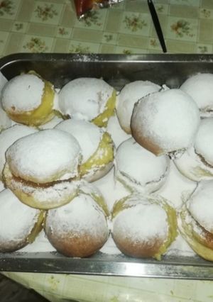 Una foto de Ricos berlines horneados para la once ❤️