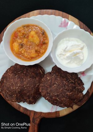 A picture of Kuttu Kachori.