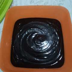 A picture of Selai Coklat Dengan Coklat Bubuk.
