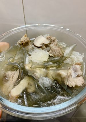 Hình của món Miến dong Eatclean hầm xương nấm tuyết.