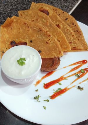 A picture of 5 Ingredient Missi roti.