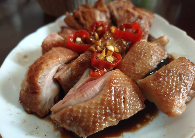 Langkah Mudah untuk Menyiapkan Peking duck / bebek panggang yang Sempurna