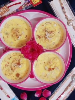 रस मलाई (rasmalai recipe in Hindi) रेसिपी मुख्य फोटो