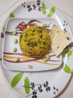 पावटे भात (pavte bhat recipe in marathi) रेसिपी चे मुख्य फोटो