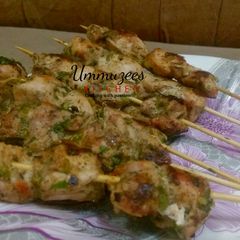 A picture of Souvlaki chicken.