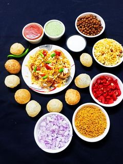 દહીં પૂરી (Dahi Puri Recipe in Gujarati) રેસીપી મુખ્ય ફોટો