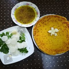 A picture of Masoor Ki Daal and Makai Ki Roti.