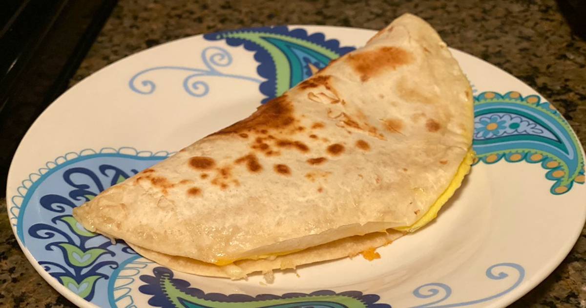 Simple Egg & Cheese Breakfast Tortilla Recipe by Joshua Fields - Cookpad