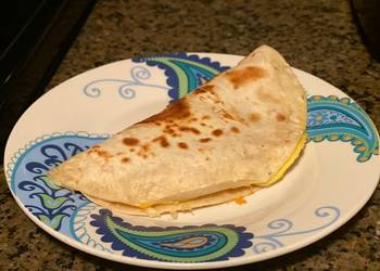 How to Make Appetizing Simple Egg  Cheese Breakfast Tortilla