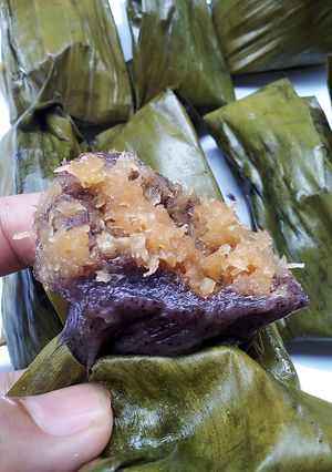 Foto resep Kue bugis/lepat ketan isi unti kelapa enak dan mudah