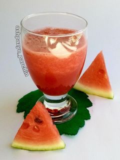 عکسی از دستور نوشیدنی هندوانه و گلاب 🌸