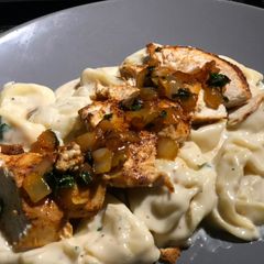A picture of Chicken Three Cheese Tortellini Alfredo.