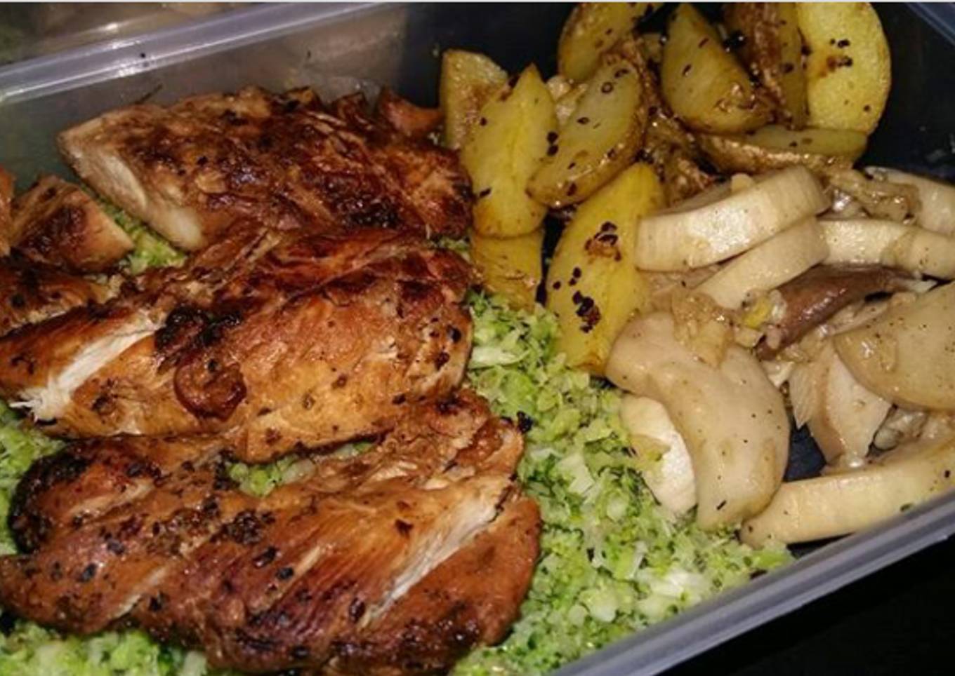 Broccoli Rice with Grilled Chicken (menu sehat)