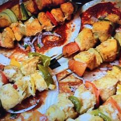 A picture of Shish tawook الشيش طاووق.
