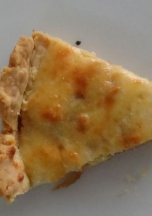 A picture of Caramalised Onion Quiche.