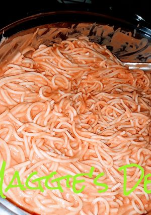 Una foto de Espagueti con crema y tomate tamaño familiar