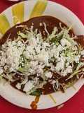 Tacos dorados con coloradito