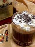 Καφές βιενουά (viennois) με amaretto