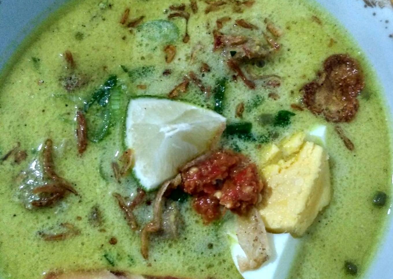 Soto daging santan