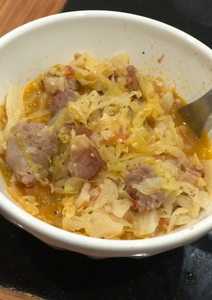Una foto de Repollo con panceta y chorizo (no chucrut)