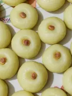 मिनी पेड़ा (Mini peda recipe in hindi) रेसिपी मुख्य फोटो