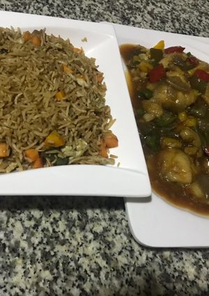 A picture of Thai fried rice and fish chili sauce.