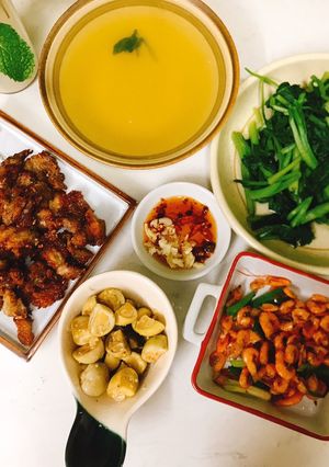 Hình của món Thịt nướng bún chả.
