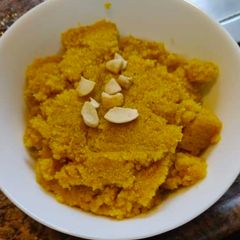 A picture of Sooji halwa recipe.