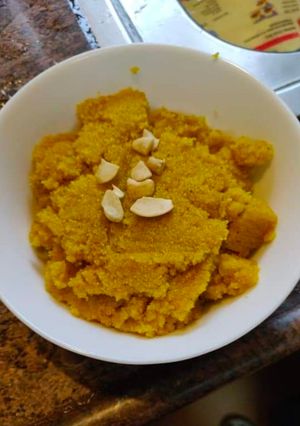 A picture of Sooji halwa recipe.