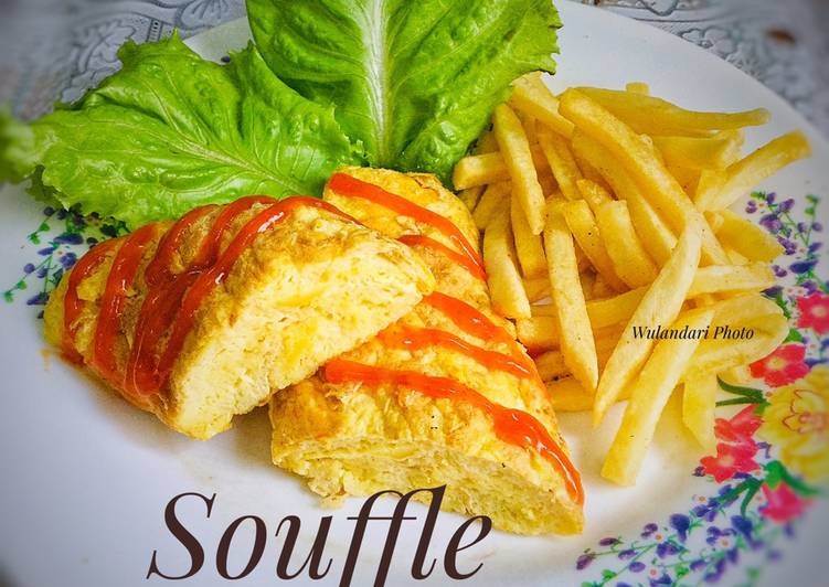 RECOMMENDED! Begini Resep Fluffy Souffle Omelette