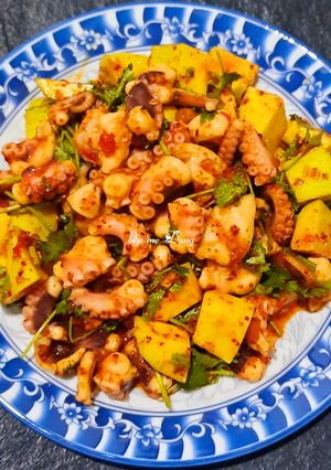 Hình của món Bạch tuộc xốt Thái.
