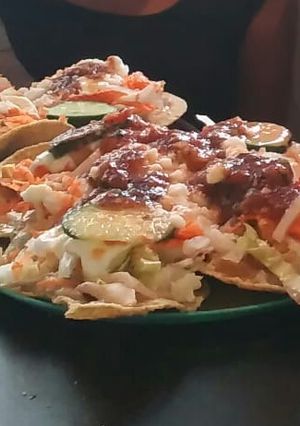 Una foto de Tostadas de pollo
